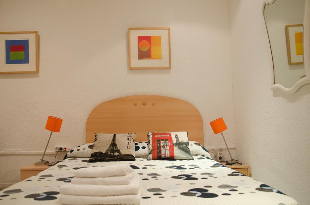 Hostal Aribau Барселона Номер фото